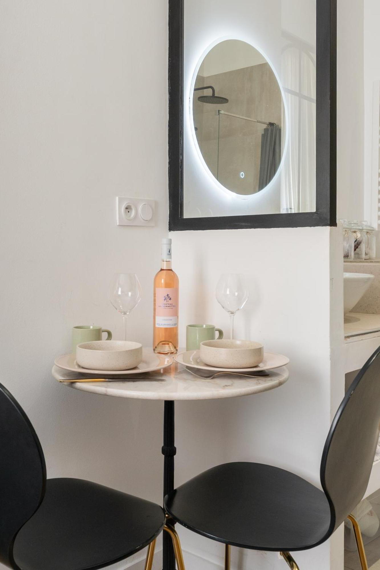 Suite Avec Baignoire Balneo A 4Min A Pied Du Vieux-Port Marseille Extérieur photo